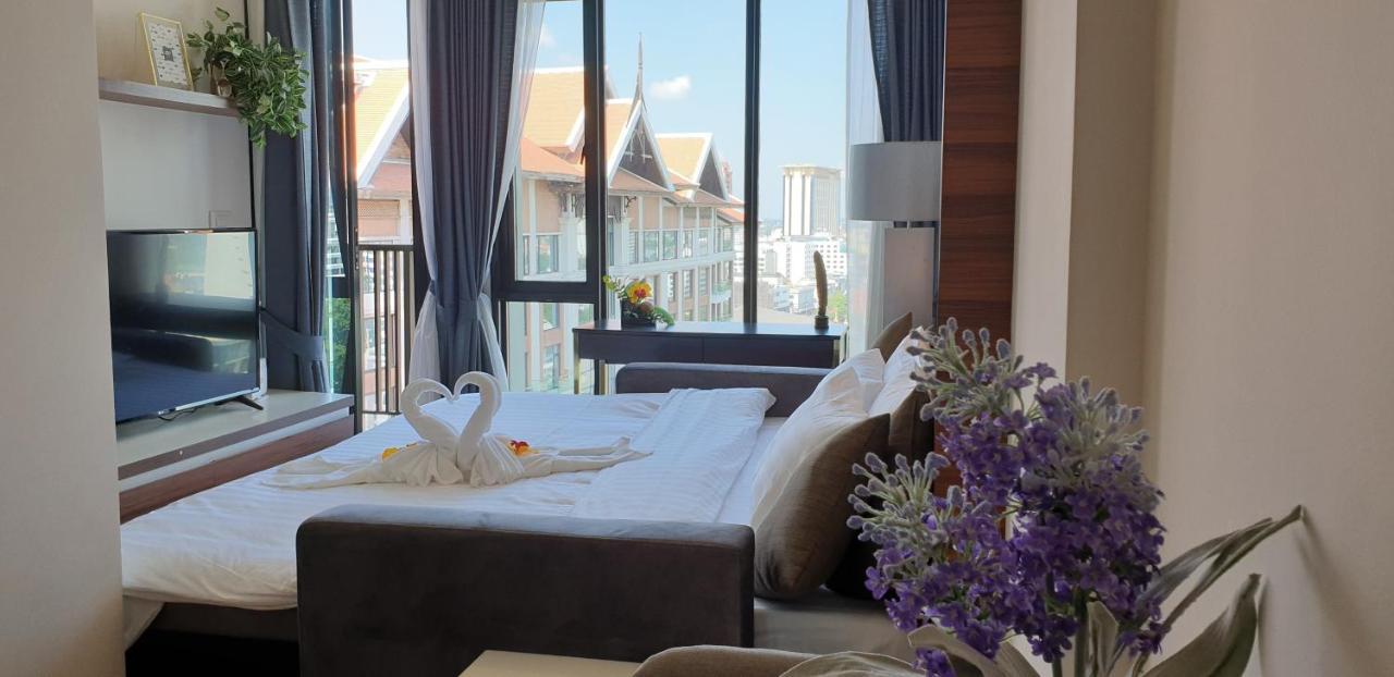 The Astra Chiang Mai Family Room Exterior foto