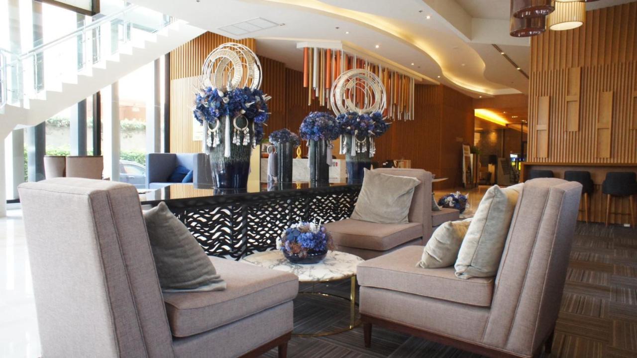 The Astra Chiang Mai Family Room Exterior foto